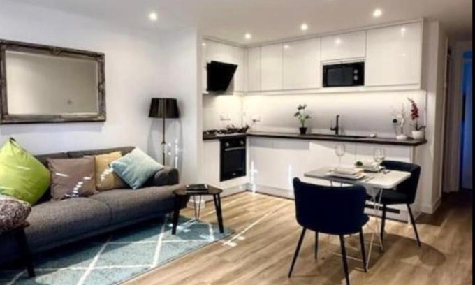 Poole Apartment | Sea View Apartment Poole Quay - FREE Parking