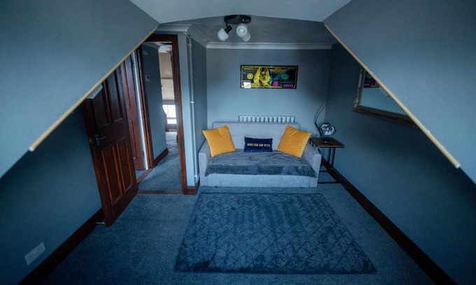 Lowestoft Apartment | Sea View Top Floor Apartment