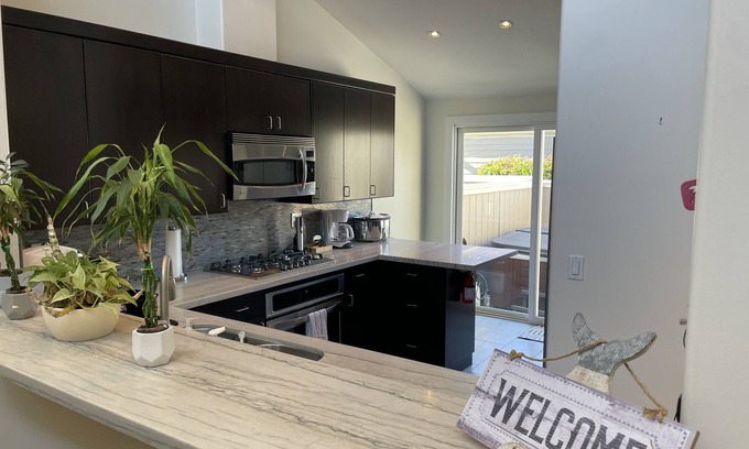 Leucadia House | SEABLUFFS Coastal condo