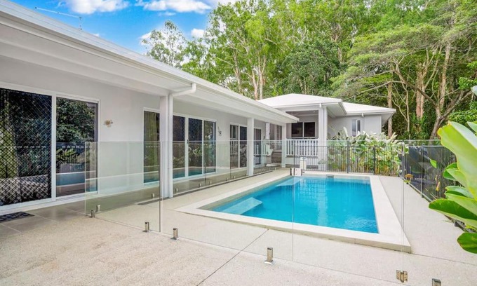 Palm Cove Apartment | SeaBreeze Studios ( Room 3 ) - Palm Cove