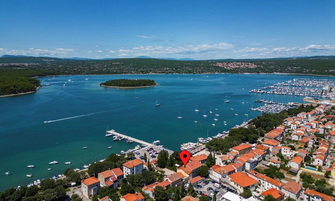 Punat Apartment | Seafront Apartment Nana 1, Punat, Croatia