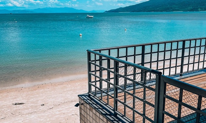 Canto Grande House | Seafront house for up to 12 people