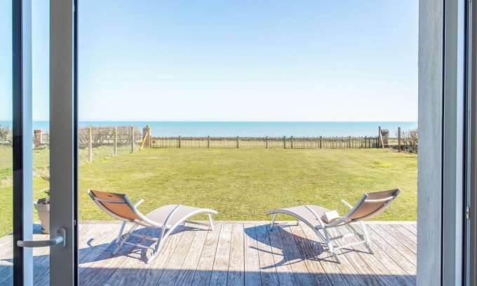 Quineville Villa | Seafront house.