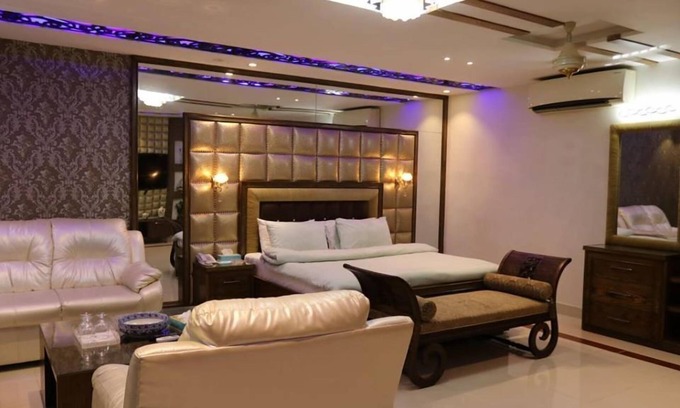 Clifton Hotel | Seashell Grand hotel