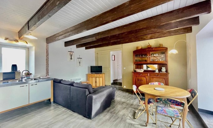 Santec Cottage | Seaside, 250 meters from fishermen's house