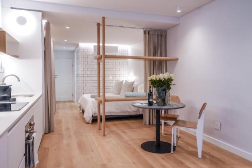 Three Anchor Bay Apartment | Seaside 9 l Stylish Aparthotel in Three Anchor Bay