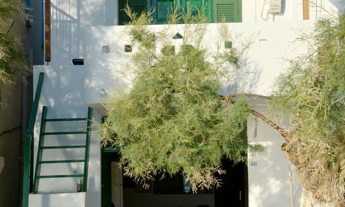 Tripiti Apartment | Seaside Apartment in Klima, Milos, 1st floor