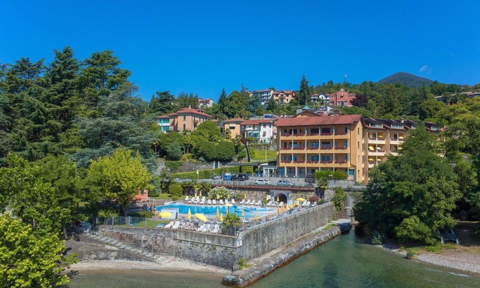 Verbania Apartment | Seaside Apartment in Residence Zust