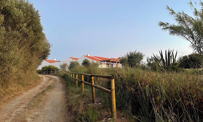 Zambujeira do Mar House | Seaside guesthouse on Carvalhal beach