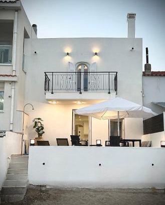 Mastichochoria Villa | Seaside Luxury Komi Beach Villa