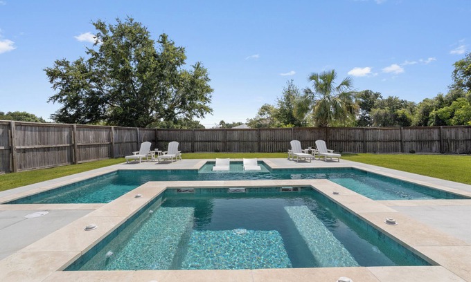 Long Beach House | Seaside Serenity: Pool, Hot tub, Grill, Games & so much more!