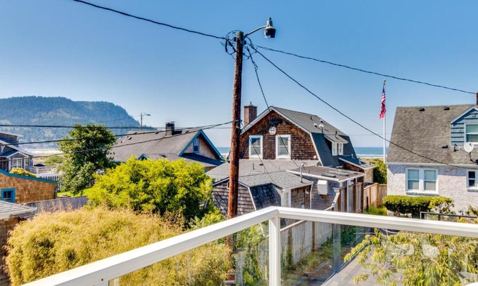 Seaside House | Seaside Serenity