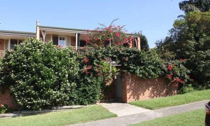 Terrigal House | Seaspray on Henley - spacious coastal townhouse