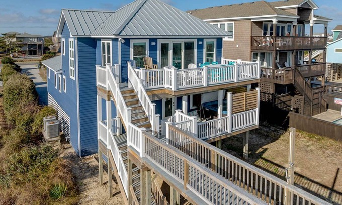South Nags Head House | SeaStars & Buoy | Oceanfront | Hot Tub
