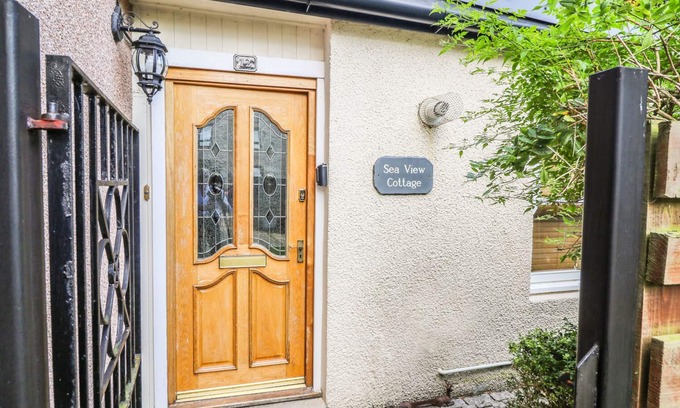 Nairn Cottage | SEAVIEW, pet friendly, country holiday cottage in Nairn