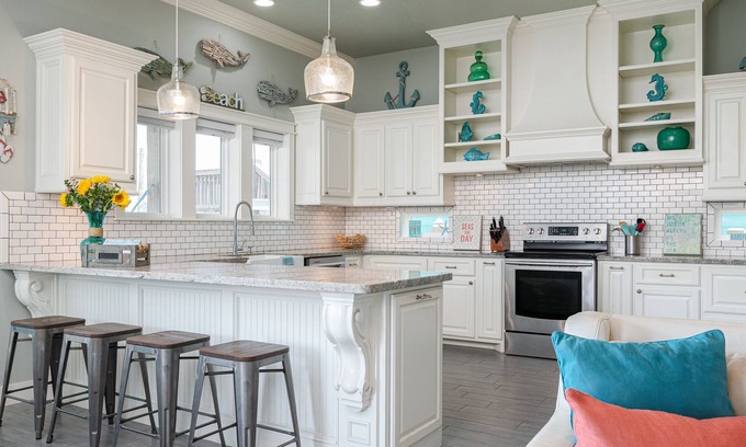 Port Bolivar Cottage | SeaViews from Deck / Tiki Bar / Fully Stocked