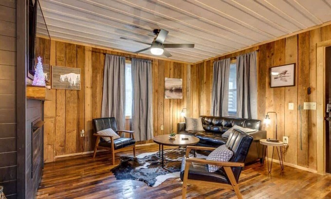 Cosby Cabin | Secluded Cabins Creekside w/Hot Tubs