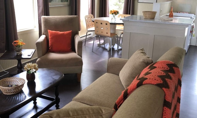 Murray Harbour Cottage | Secluded cottage situated on the rocky shores of Eastern PEI