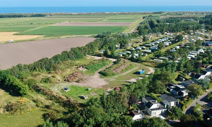 Ouddorp House | Secluded family house at park with all facilities