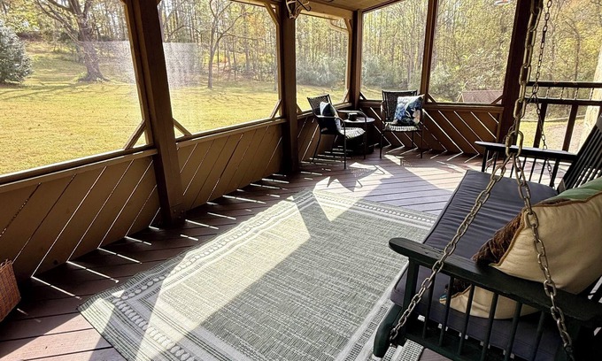 Marshall House | Secluded stonehouse in Marshall with walking trails and creek. Pet-friendly!