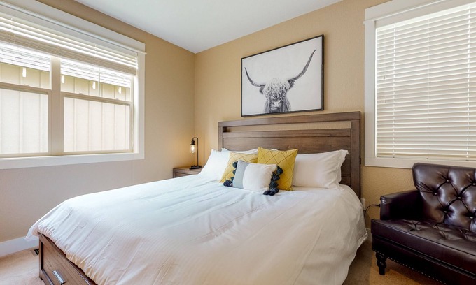 Redmond House | Secluded & sunlit desert oasis with pool, hot tub, tennis courts, & fireplace