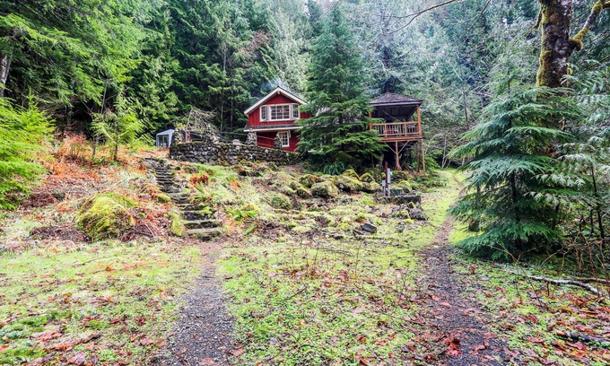 Rhododendron House | Secluded waterfront lodge on 24 wooded acres with furnished patio & fireplace