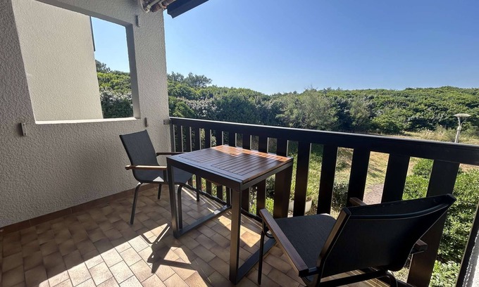 Le Penon Apartment | Seignosse Ocean, T2 alcove rated 1 star, direct beach access with parking space