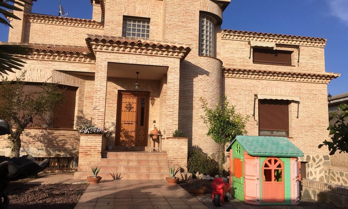 Olias del Rey Cottage | Self catering El Retiro de Toledo for 12 people