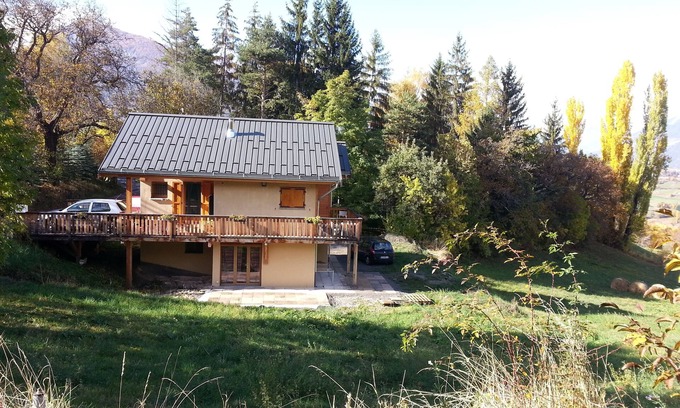 Guillestre Apartment | Self-contained apartment in quiet, recent chalet