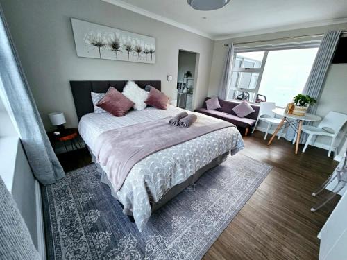 Hermanus Heights Apartment | Selkirk Studio