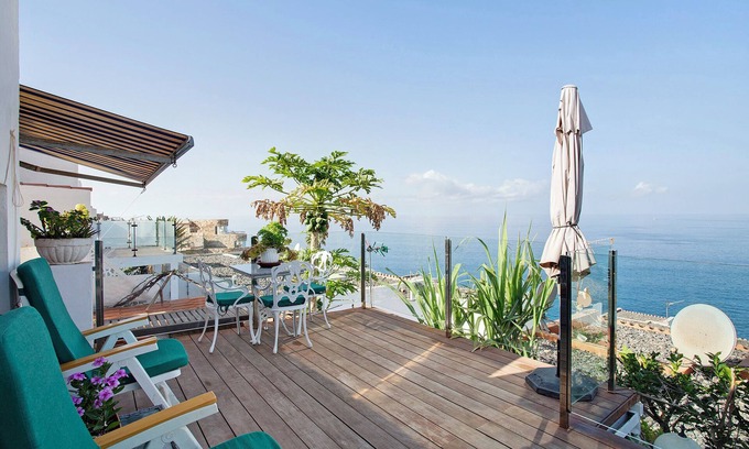 Balito House | Semi-Detached Bungalow 'La Casa De Ramón' with Sea View, Wi-Fi and Air Conditioning