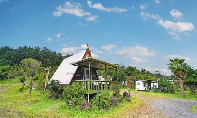 Seogwipo City House | Seogwipo Campa Jeju