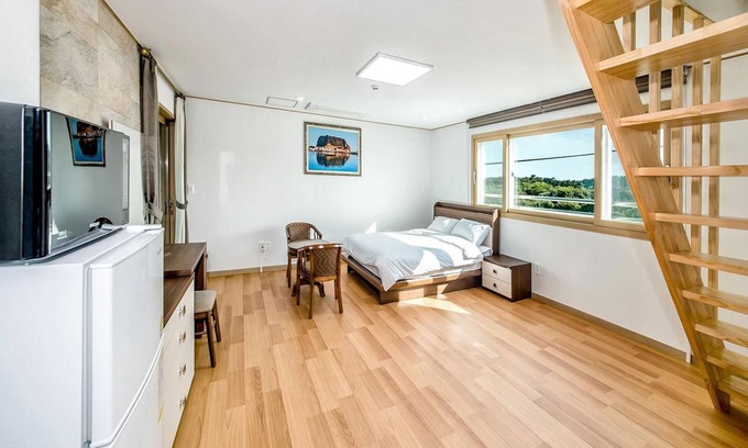 Seongsan House | Seogwipo Gaetkeusi Pension