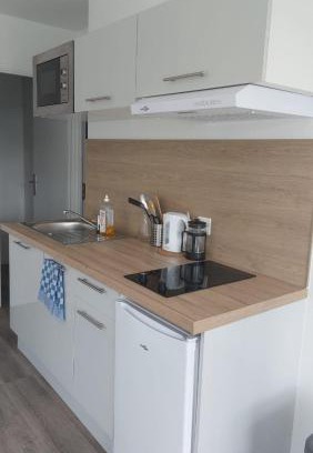 Saint-Etienne-du-Rouvray Apartment | SER3 votre F2 avec wifi et parking à Saint-Etienne-Du-Rouvray