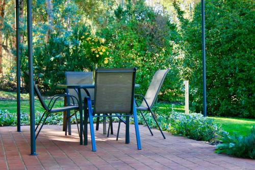 Wooragee House | Serena Cottages Beechworth - Your Country Getaway - 1