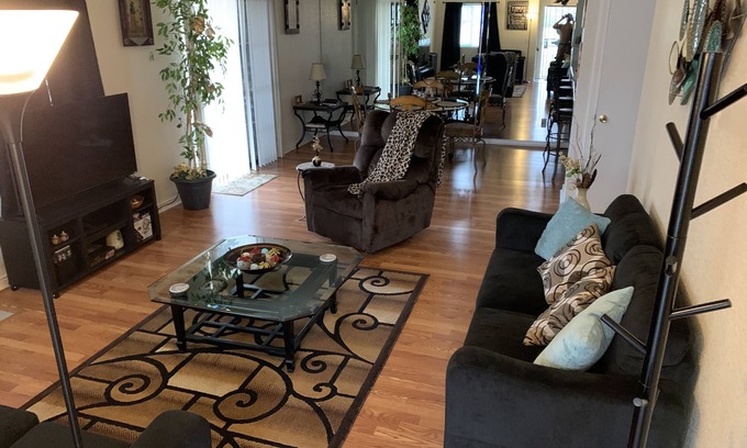 Laughlin Condo | Serene 3 bedroom condo w/2 pools and hot tub near River and Casinos