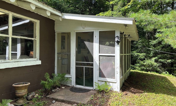 Lac du Flambeau Cabin | Serene cabin in Lac du Flambeau