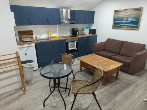 Southall Green Apartment | Serene City Escape in Southall