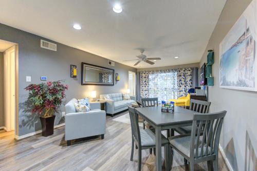 Walden on Lake Conroe Apartment | Serene Lakeside Beauty