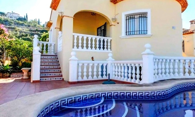 Rafol de Almunia Villa | Serene Retreat in El Ràfol