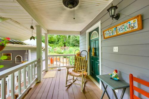Gallatin House | Serene Rusk Escape with Shared Yard and Fire Pit!