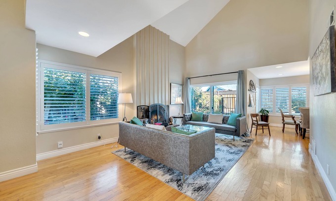 Edenvale House | Serene Santa Teresa home.