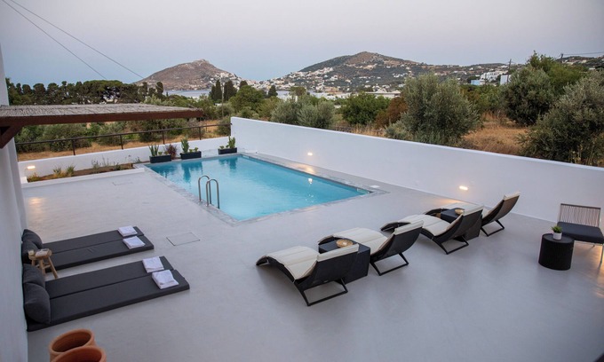 Alinda Villa | Serenity Bay, Cycladic Villa with Pool and magnificent view near the beach.