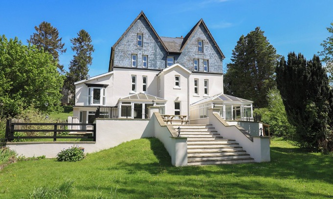Llangammarch Wells Cottage | SERENITY HOUSE, THE RETREAT, with a garden in Llanwrtyd Wells