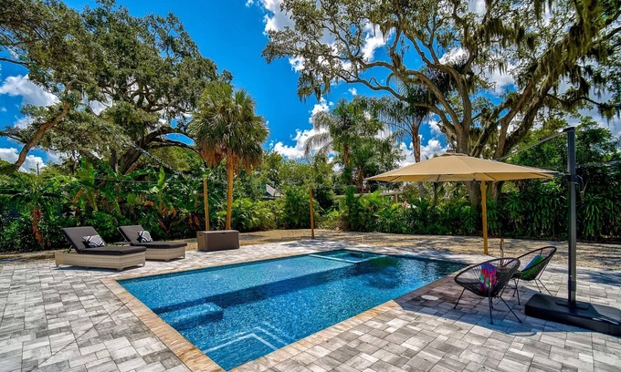 River District House | Serenity Of The Sea: Save 10% until Nov 30!