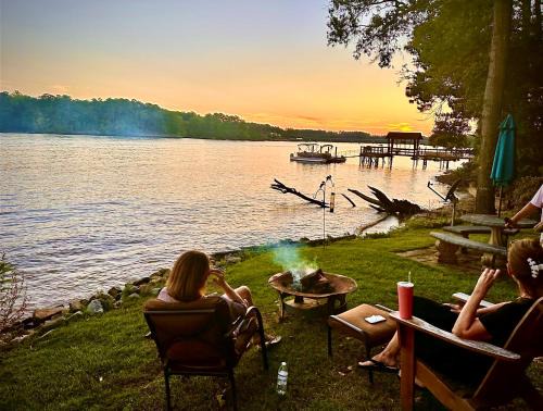 Prosperity House | Serenity View Lakeside Retreat on Lake Murray, SC