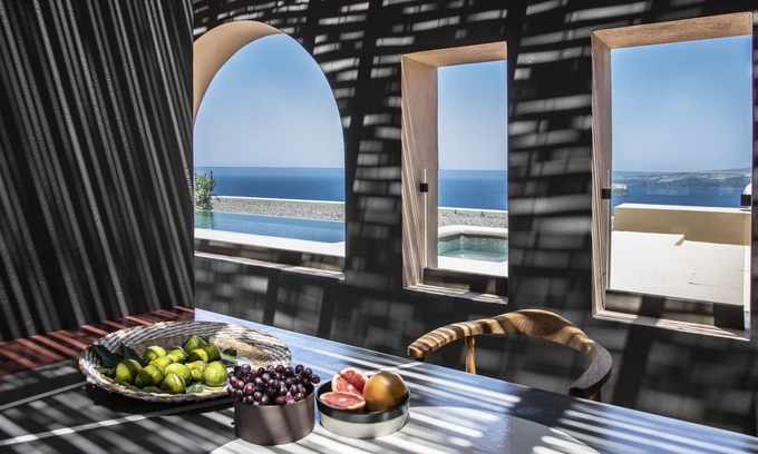 Akrotiri House | Serra Exclusive Suites