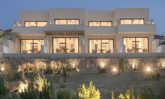 Paliouri Apartment | Seven Rocks Suites