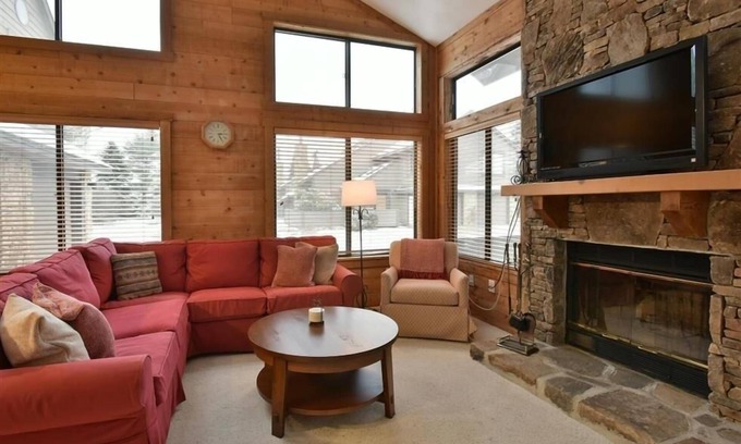 Seven Springs Condo | Seven Springs Sunridge 3 Bedroom Standard Condo, Sleep 10! by RedAwning