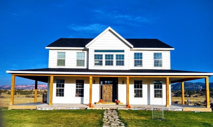 Hatch House | Sevier River Farmhouse 2